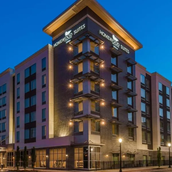 Homewood Suites by Hilton Little Rock Downtown، فندق في ليتل روك