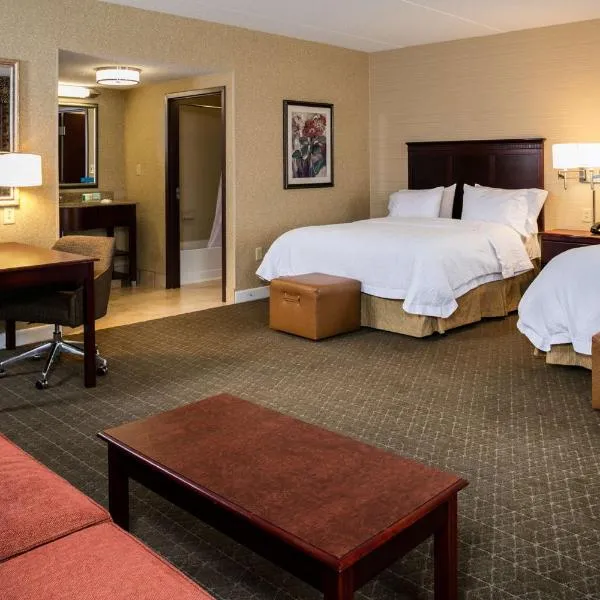 Hampton Inn & Suites Toledo-Perrysburg, hotel in Rossford