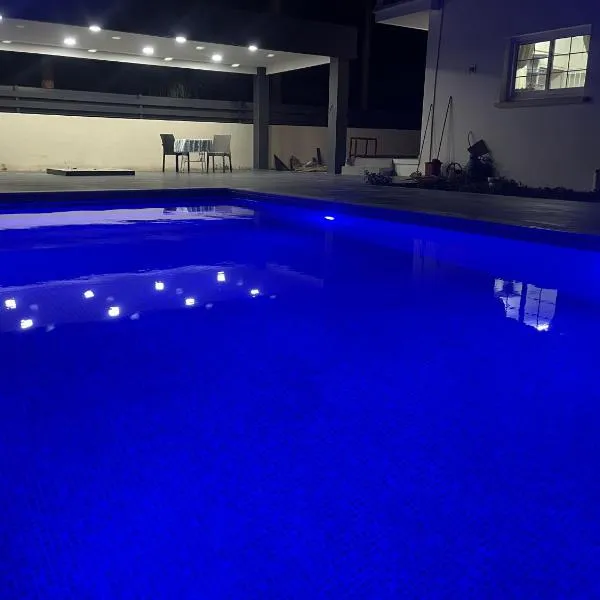 Palm Villa, hotel in Kérynia