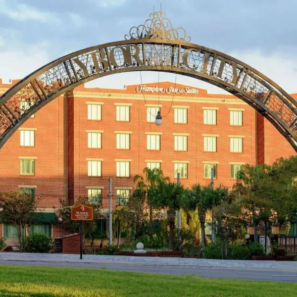 Hampton Inn & Suites Tampa Ybor City Downtown, hotelli kohteessa Tampa