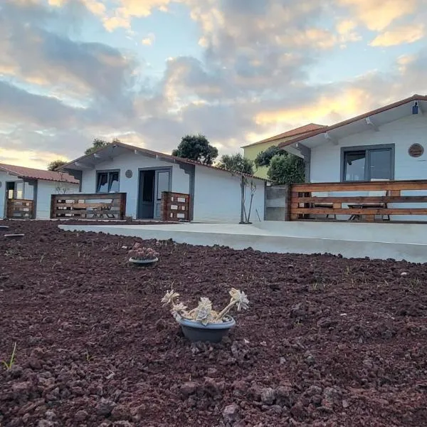 Joe & Vera's Villa, מלון בקורבו