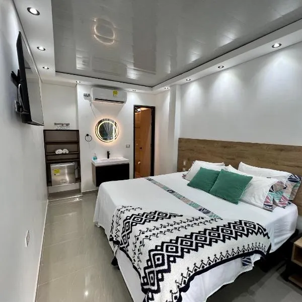 HOTEL TORRE DELUXE ¨SANTORINI¨, hotel v destinaci Doradal