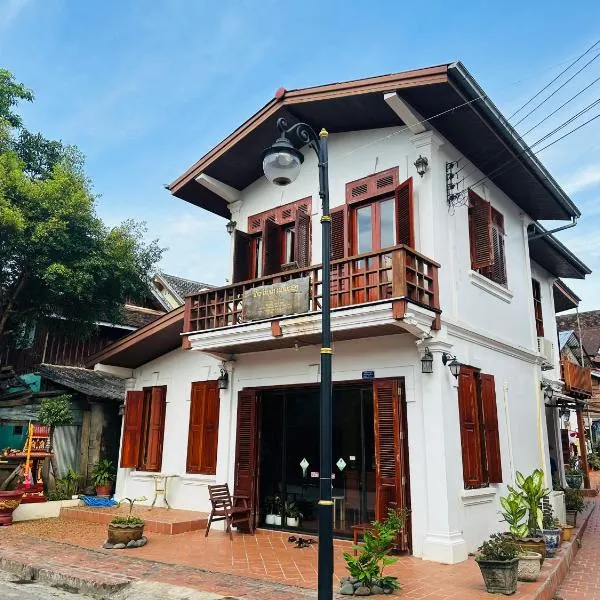 Villa Phonethip Mekong Riverside, hotel in Luang Prabang