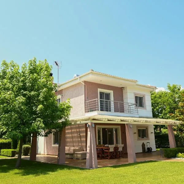 Olympus Riviera Modern Luxury Villa in Leptokarya, hotel a Leptokarya