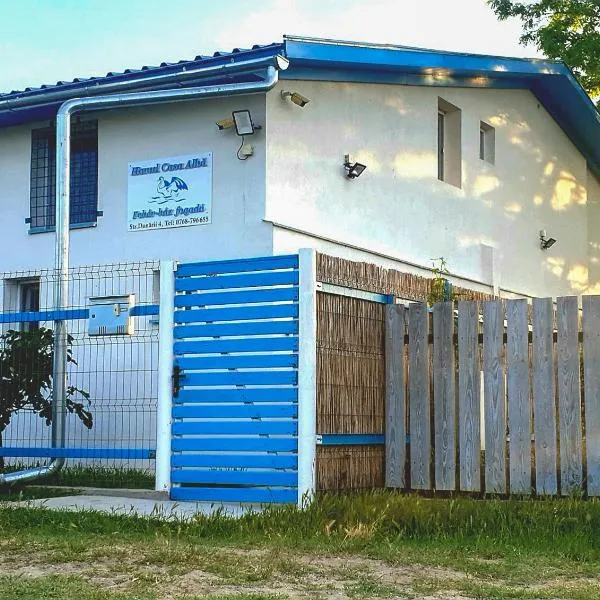 Hanul Casa Alba Fehér Ház Fogadó, hotel a Periprava