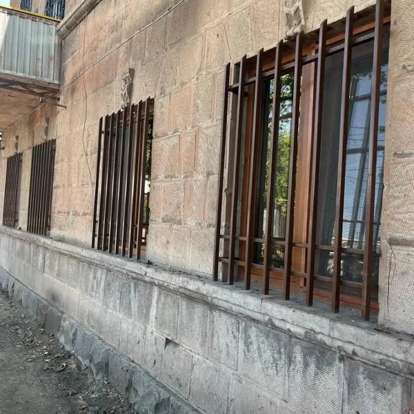 ДАВТЯН ДОМ, hotel di Yerevan