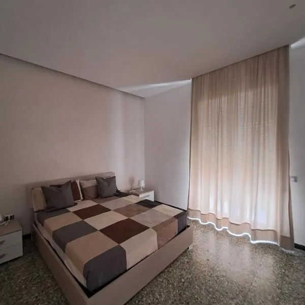 Family home, hotel in Andria