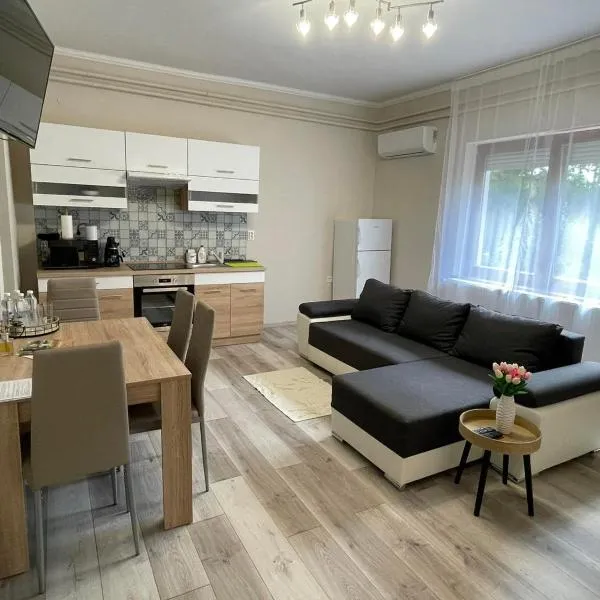 Tulipán Apartman, hotel v destinaci Makó
