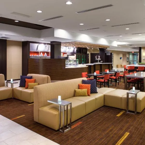 Courtyard by Marriott London, hotel en Aylmer