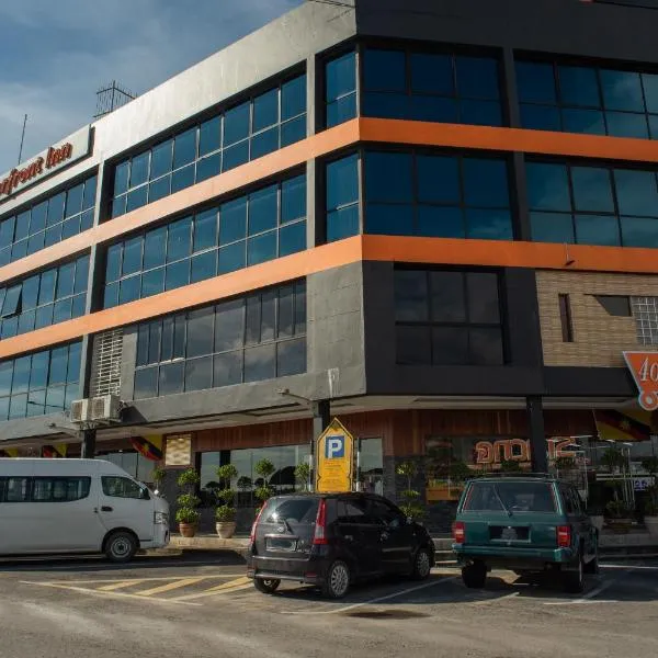 Capital O 90083 Riverfront Inn – hotel w mieście Bintulu