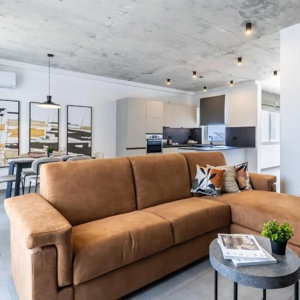 Seaside Luxury in Pembroke St Julians, hotell i Pembroke