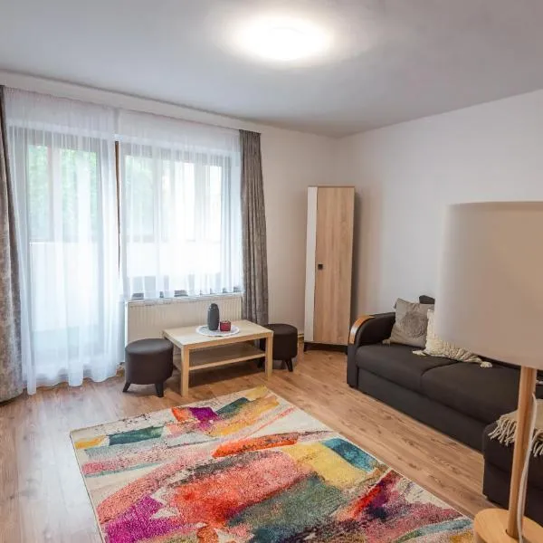Park apartman - központi, csendes, családbarát, hotel in Odorheiu Secuiesc