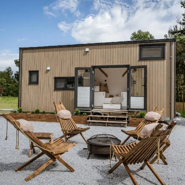 Staymoovers - Tinyhouse Zator, hotel in Zator