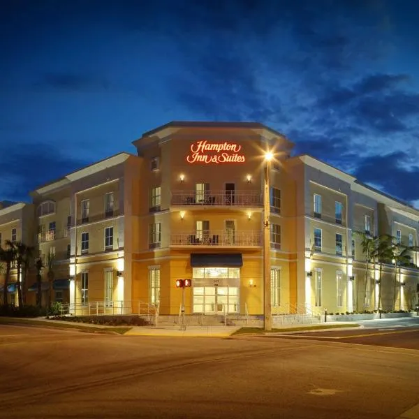 Hampton Inn and Suites by Hilton Vero Beach-Downtown, отель в городе Виро-Бич