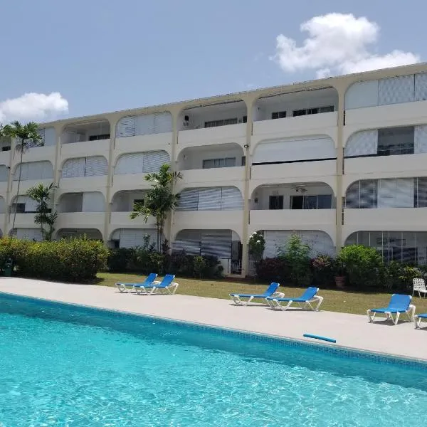 212 Goldenview, hotel en Saint James