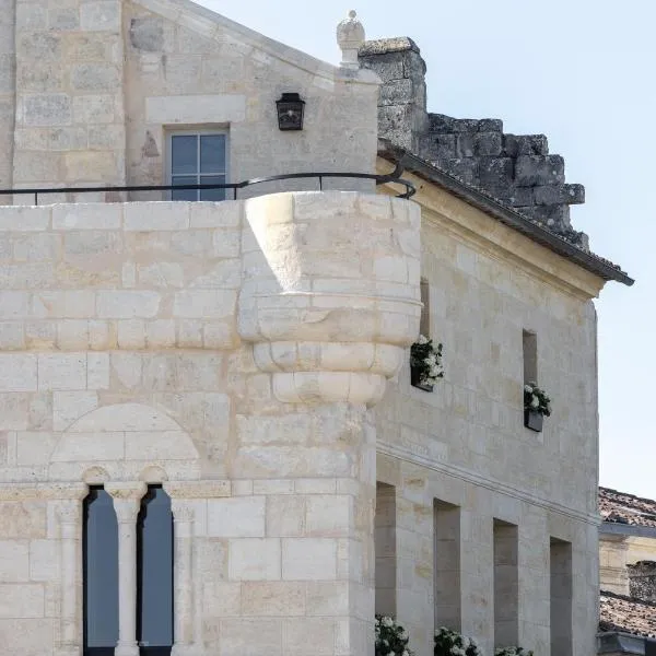 Hotel Porte Brunet, hotel in Saint-Laurent-des-Combes