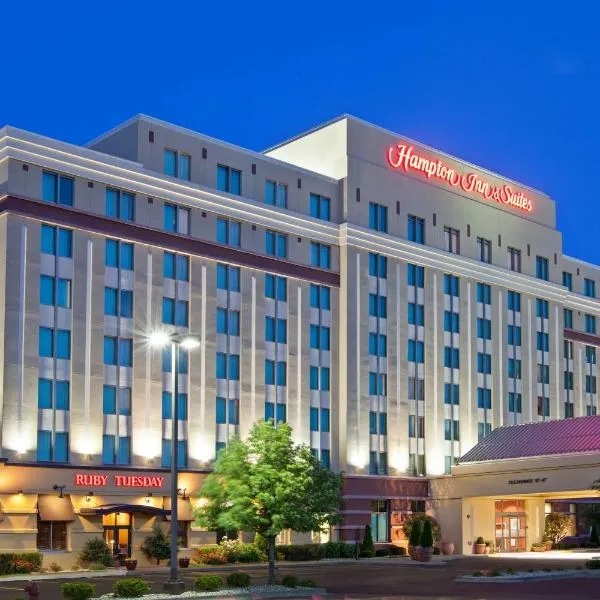 Hampton Inn & Suites Chicago North Shore, hotel v destinaci Skokie