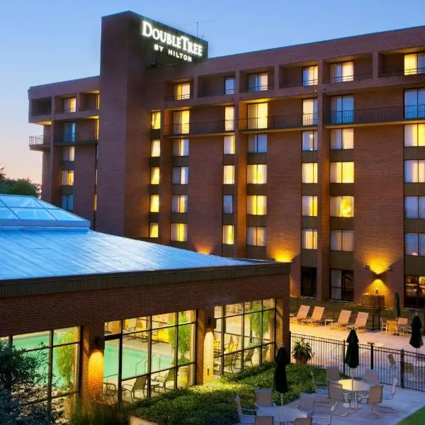 DoubleTree by Hilton Hotel Syracuse, hotel in Fayetteville