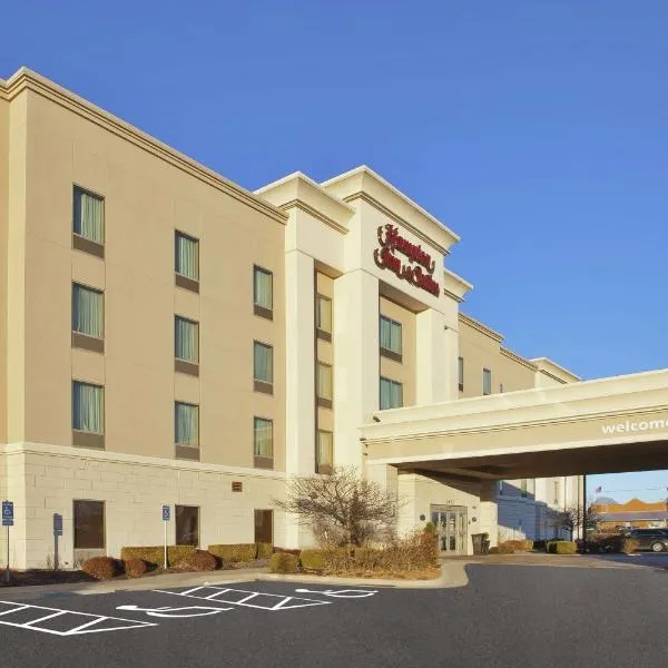 Hampton Inn & Suites Wichita-Northeast, отель в городе Andover