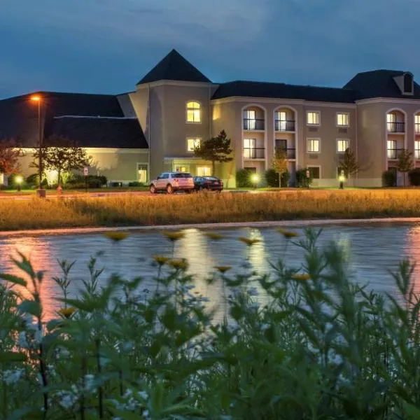 DoubleTree by Hilton Hotel Chicago Wood Dale - Elk Grove, hotel v destinaci Wood Dale
