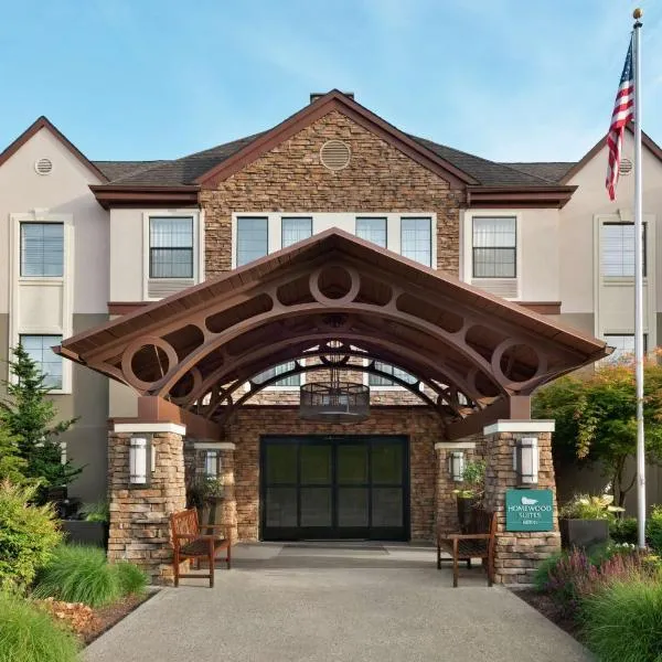 Homewood Suites by Hilton Portland Airport, hotel in Fairview