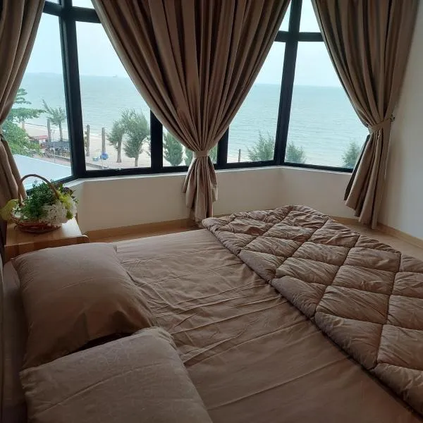 Mutiara Melaka Beach Apartment, hotel in Melaka