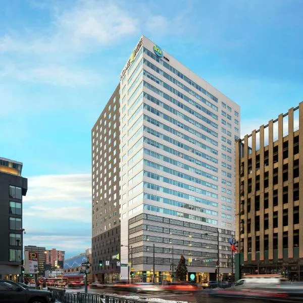 Home2 Suites By Hilton Denver Downtown Convention Center، فندق في دنفر