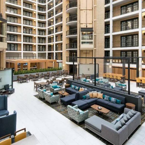 Embassy Suites by Hilton Austin Central, hotelli kohteessa Abercrombie