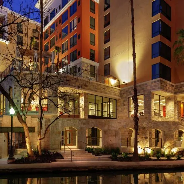 Hampton Inn & Suites San Antonio Riverwalk, viešbutis mieste San Antonijus