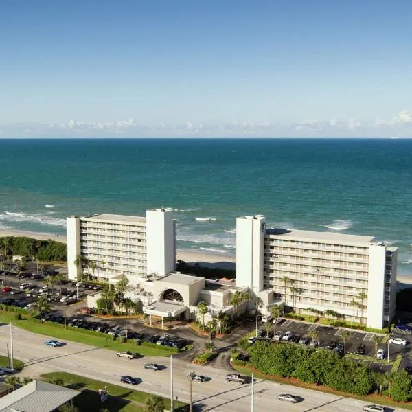 DoubleTree Suites by Hilton Melbourne Beach Oceanfront, hotel in Melbourne