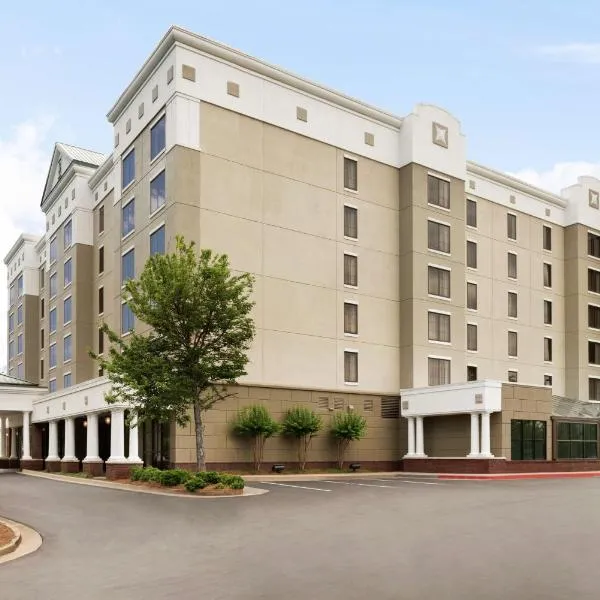 Embassy Suites by Hilton Atlanta Alpharetta, отель в городе Алфаретта