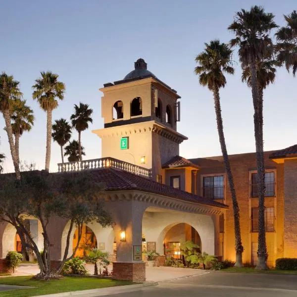 Embassy Suites by Hilton Lompoc Central Coast, hotel v destinaci Lompoc
