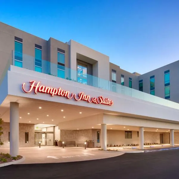 Hampton Inn & Suites Anaheim Resort Convention Center, hotel in Anaheim