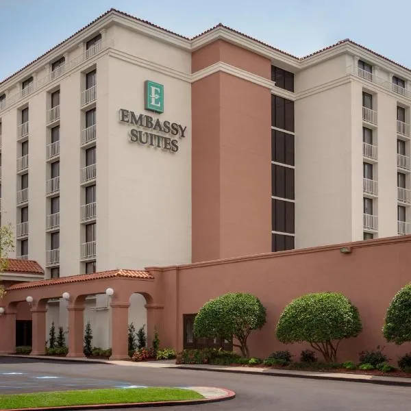 Embassy Suites Baton Rouge, khách sạn ở Baker