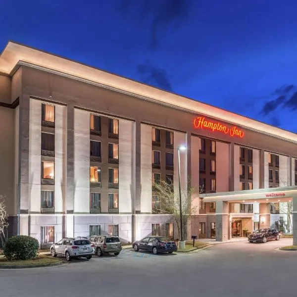 Hampton Inn Columbia Northeast-Fort Jackson Area، فندق في Rose Creek