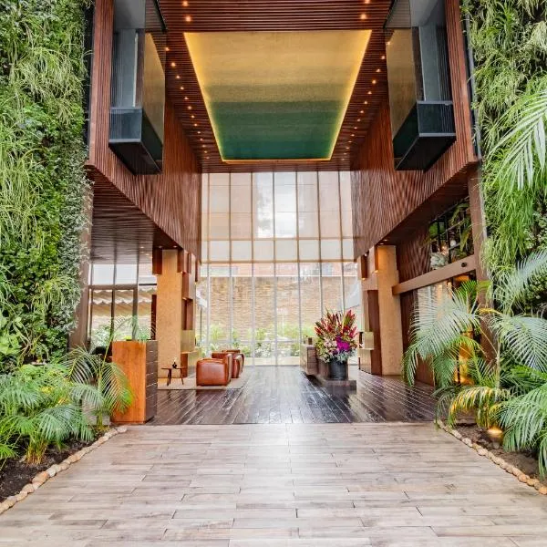 GHL Hotel Bioxury, отель в городе Богота