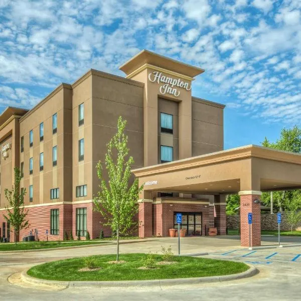 Hampton Inn Poplar Bluff โรงแรมในพ็อพลาร์บลัฟ