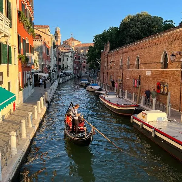 Venice Luxury Suite - Private Jacuzzi and Design, hotel v Benátkách