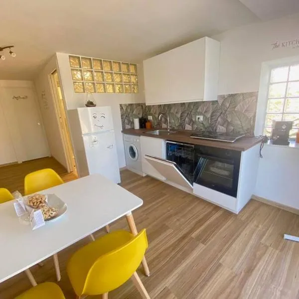 Casa Bianca Suite, hotel in Castellana Grotte