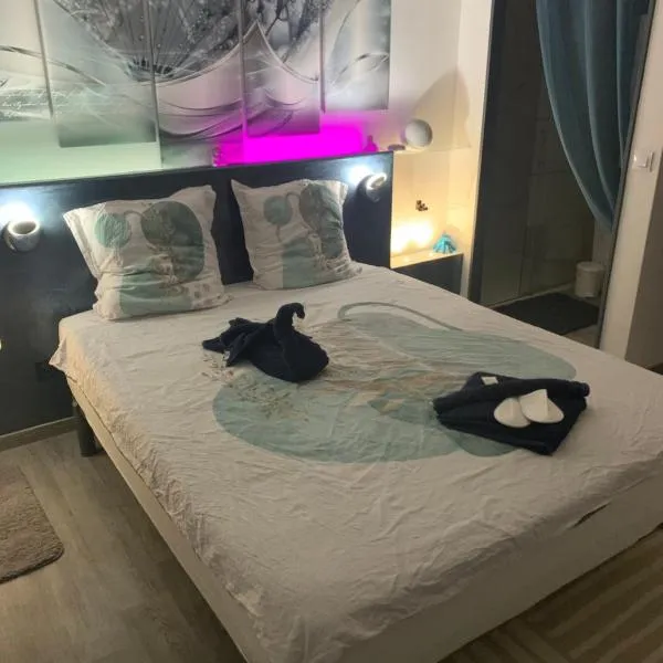 chambre double dans villa, hotel v destinaci Saint-Saturnin-lès-Avignon