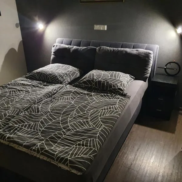 Schlafzimmer, ruhige Lage in Meppen --- Check-In mit Schlüsselkasten, hotel di Meppen