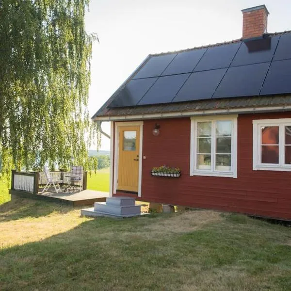Trevligt fritidshus 20 km utanför Falun Dalarna Wi-Fi Sjönära, hotel v destinaci Falun