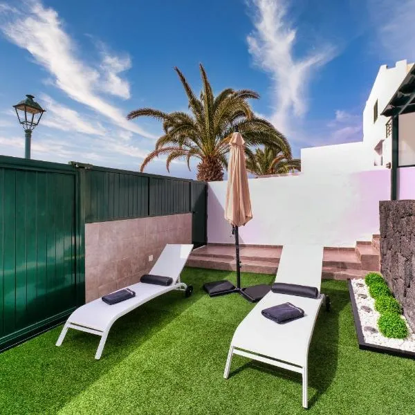 Casa Costa Esmeralda Plus - Pool and Relax By Lanzarote Vacation Homes, хотел в Коста Тегисе