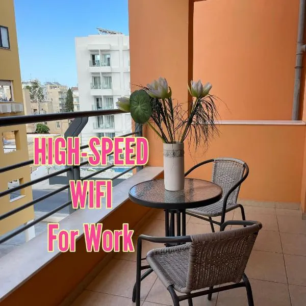 VIP Resort Apartment on Makenzie Beach, hotel in Larnaca