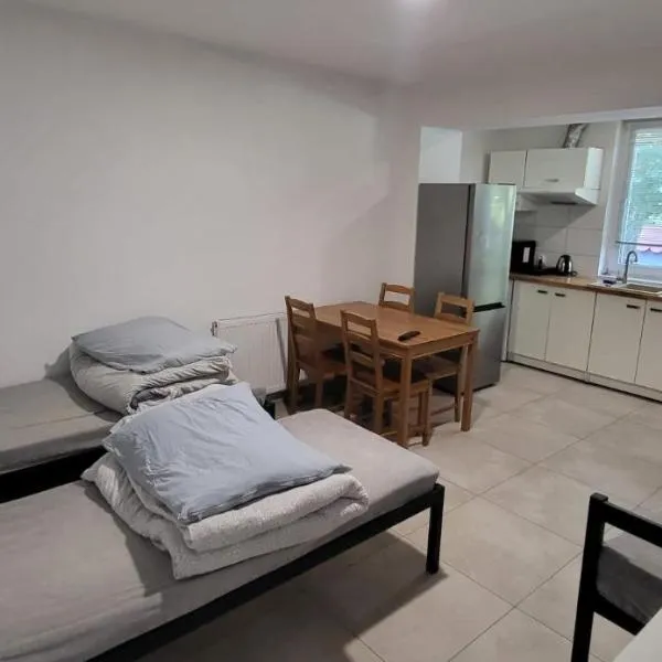 Noclegi Tuszyn, hotel v destinaci Tuszyn
