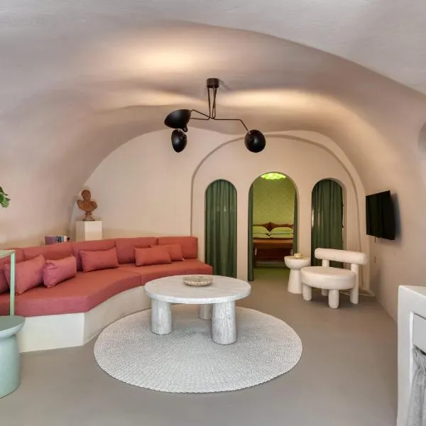 Hermes Cave House by Oias Local Cave Houses, hotel in Oia