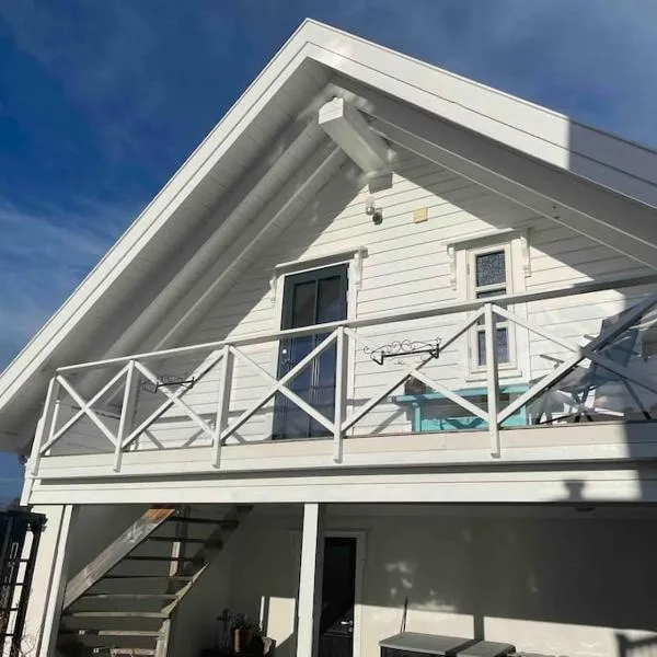 Koselig garasjeloft!, hotel v destinaci Holen