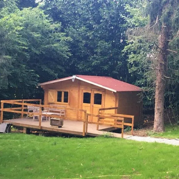 Cabane au milieu des bois, hotel v destinaci Lanvellec