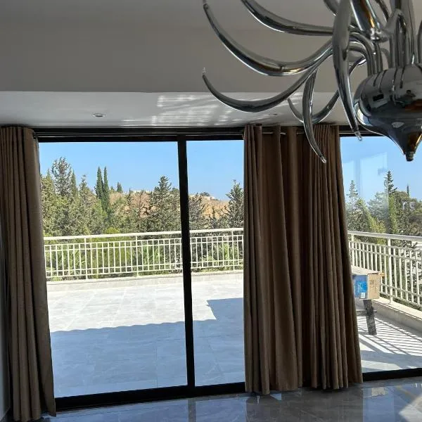 Luxury Kouklia Apartments, hotel in Kouklia