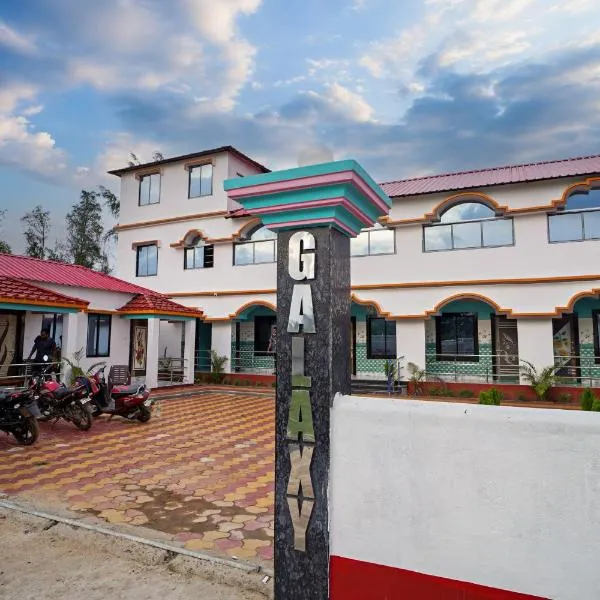 Hotel Galaxy, hótel í Tajpur